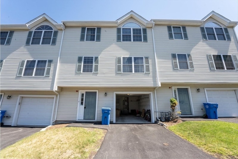 Building Photo - 1005 Trapelo Rd