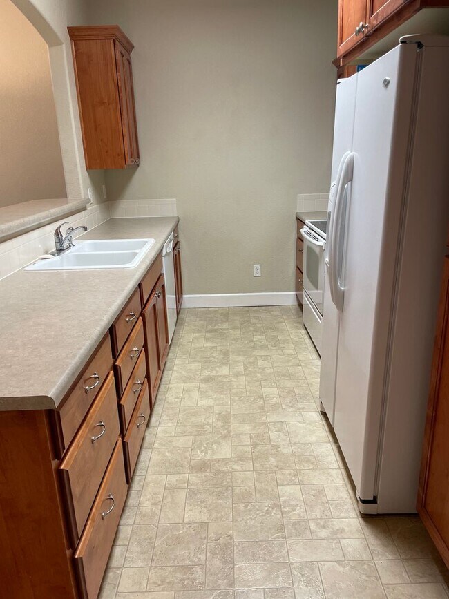 Building Photo - Beautiful/Quick I-25 Access 2 Bed 2 Bath Condo in Wellington