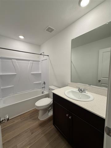 Building Photo - 531 Cochran Dr