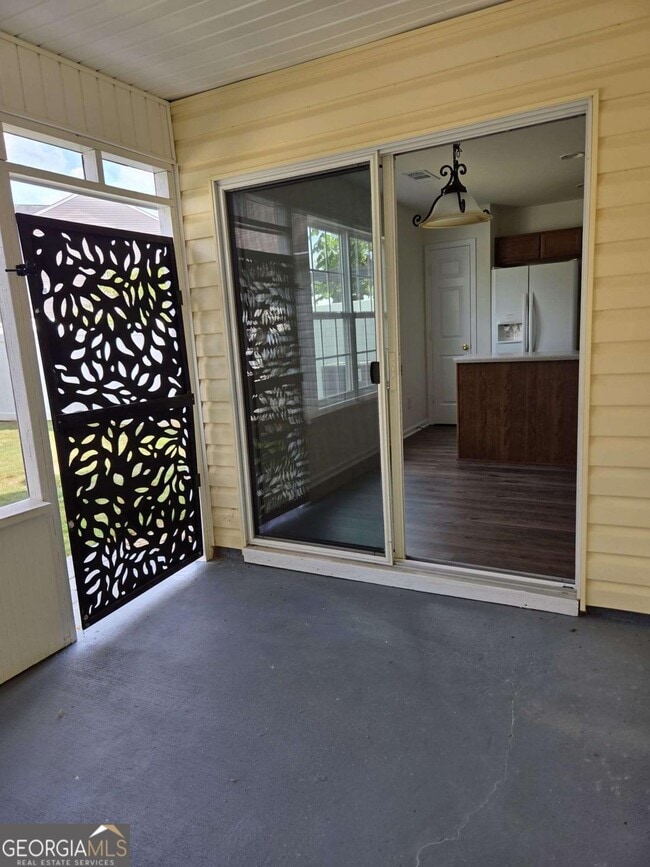 Building Photo - 6130 Mountain Top Pl