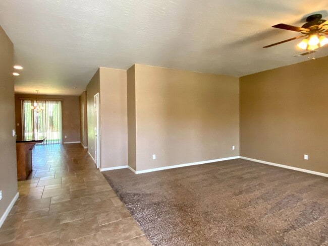 Building Photo - $2,395 Shields & Fowler, 4 Bedroom Home - ...