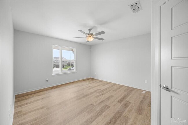 Building Photo - 700 S Tecate Dr