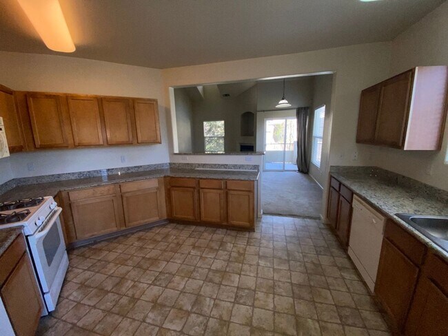 Building Photo - Triana North - South Meadows - 2 Bed 2 Bath