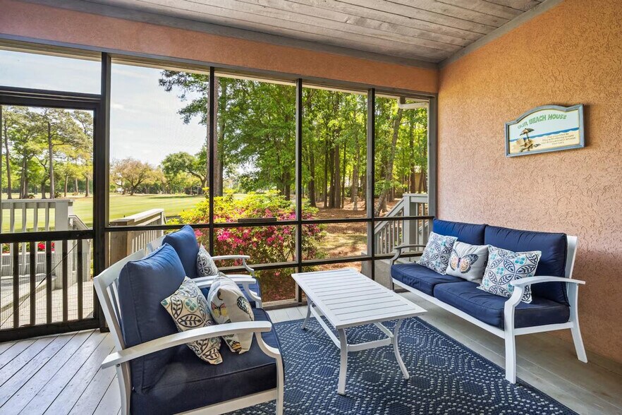 Building Photo - 235 Golden Bear Dr