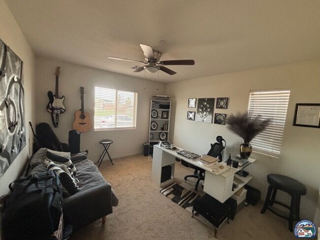 Building Photo - 916 Fieldbrook Ct