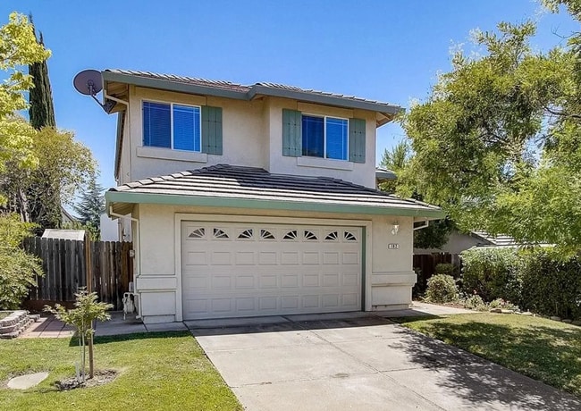 Building Photo - Spectacular FOLSOM 4/3 - Waiting For You!  Please Read Entire Ad For Viewings!