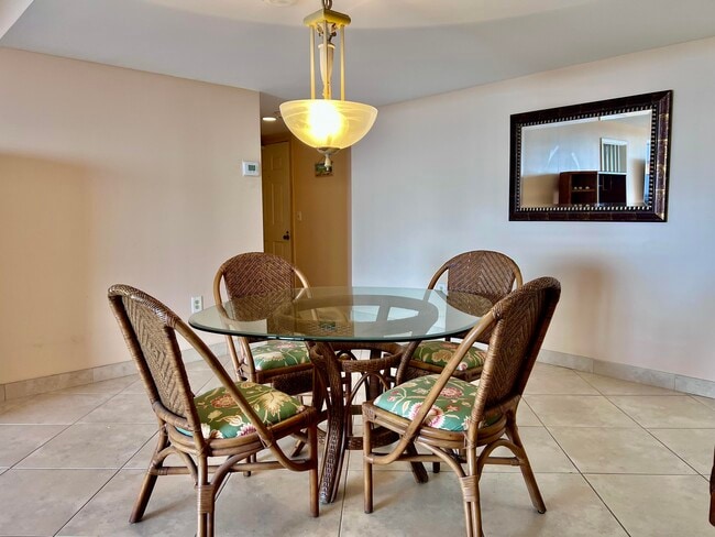 Building Photo - 5600 N Flagler Dr