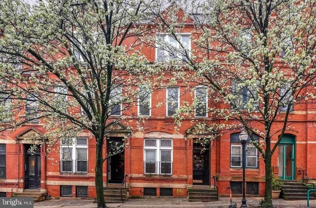 Building Photo - 2108 St Paul St