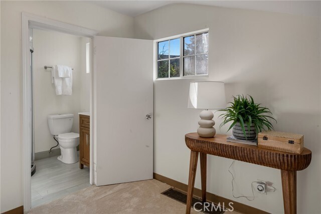 Building Photo - 5165 Pearblossom Dr