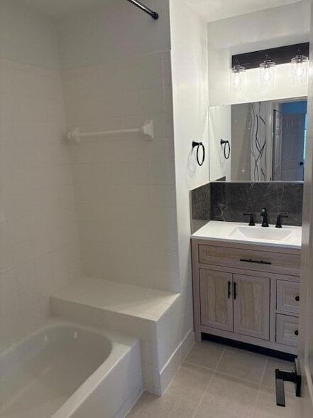 Building Photo - 1200 Town Center Dr