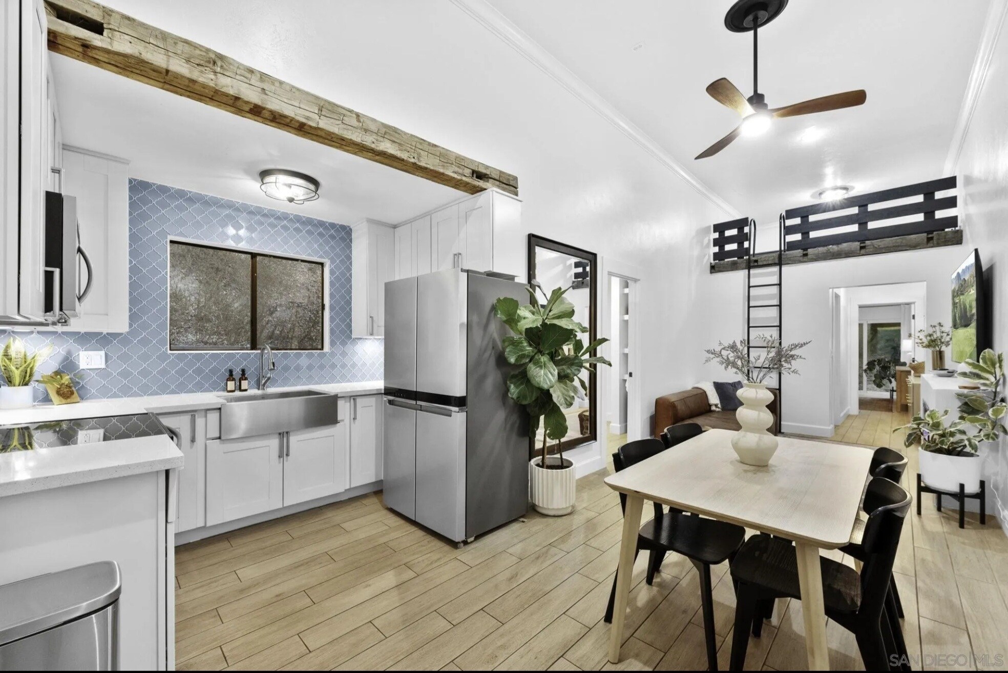 Building Photo - 45760 Calle La Paz