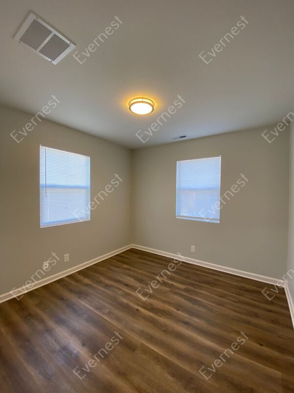 Building Photo - 838 Lock Ave