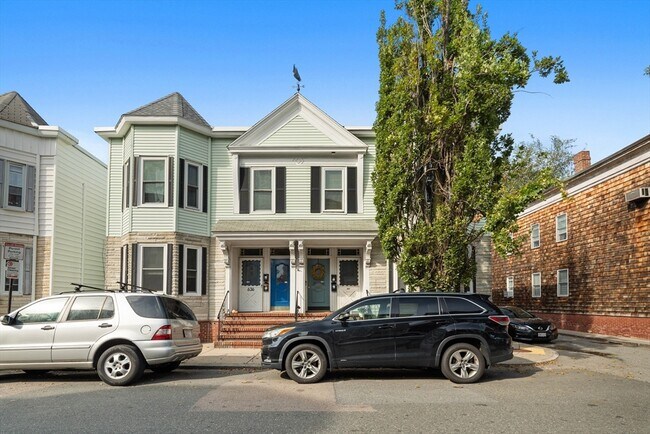 Primary Photo - 640 E 8th St