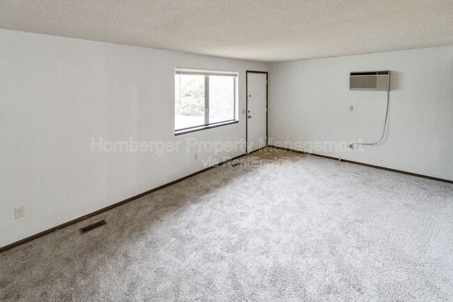 Building Photo - 7024 N Wiscomb St