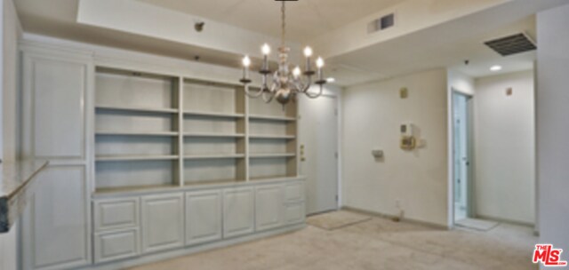 Building Photo - 2222 Beachwood Dr