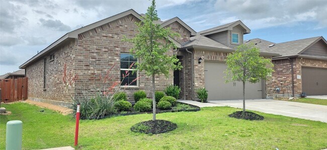 Building Photo - 9021 Eagles Landing Dr