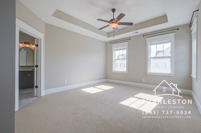 Building Photo - 1636 Juliana St