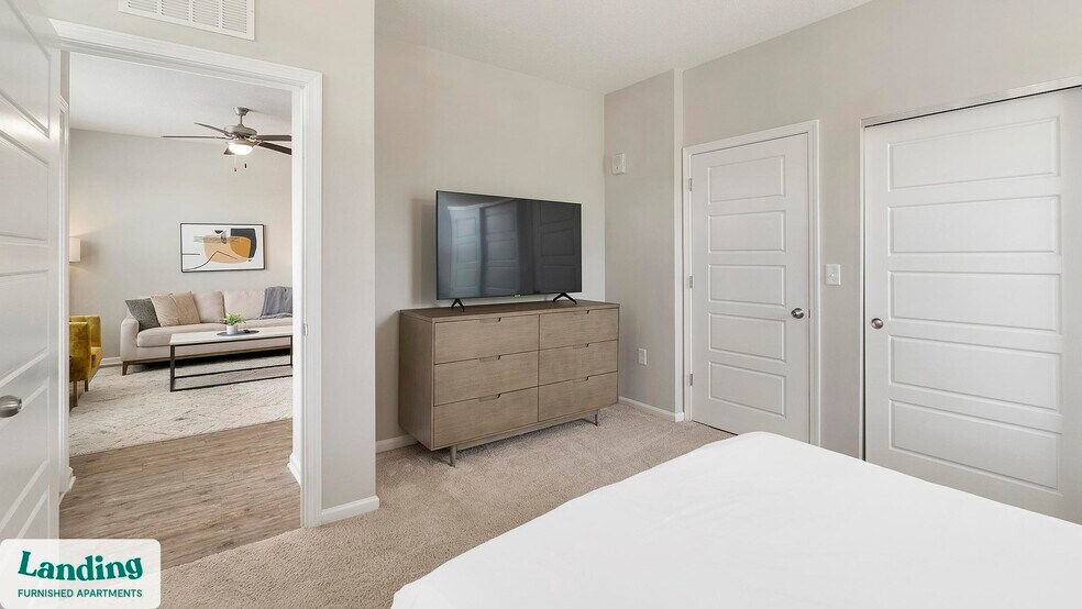 Building Photo - 2300 Tapestry Park Dr