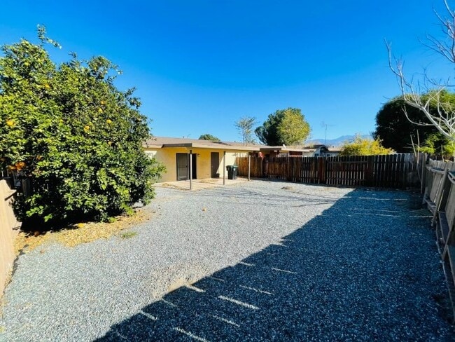Building Photo - 2253 San Bernardo Ave