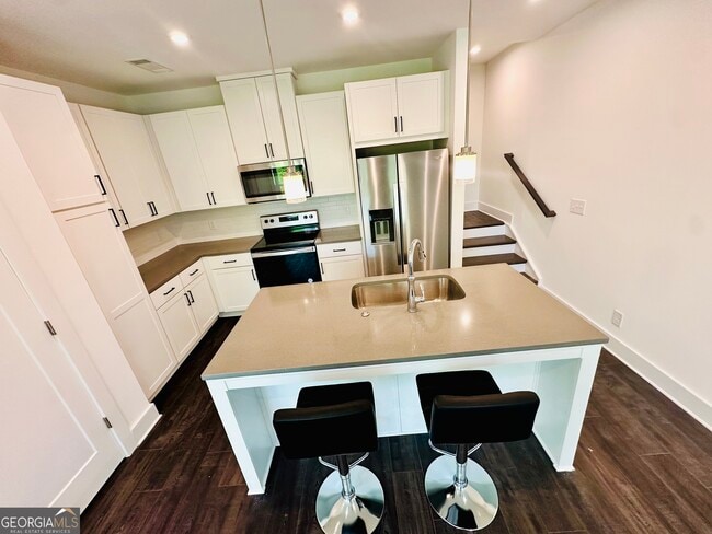 Building Photo - 727 Eloise Wy