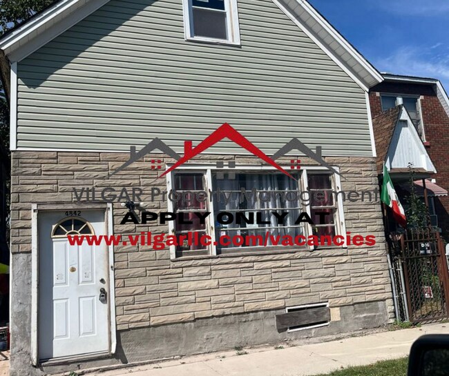 Building Photo - 4842 Northcote Ave