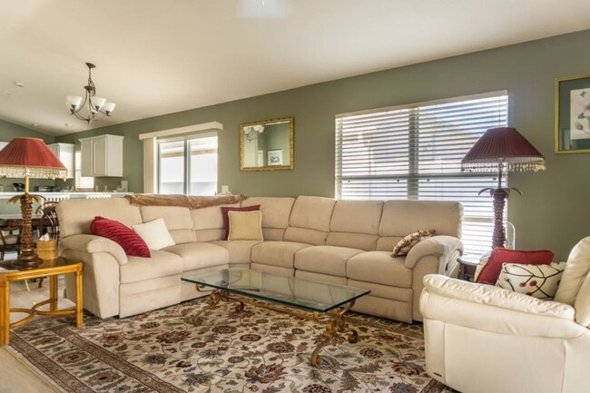 Building Photo - M2453 Violet (VCSC-15/10)