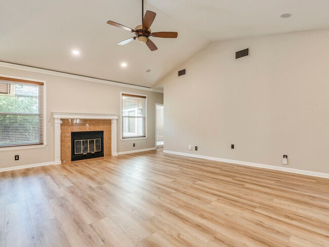 Building Photo - 808 Timber Trail