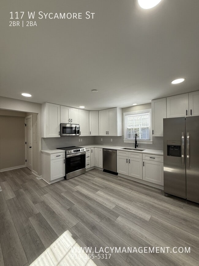 Building Photo - 117 W Sycamore St