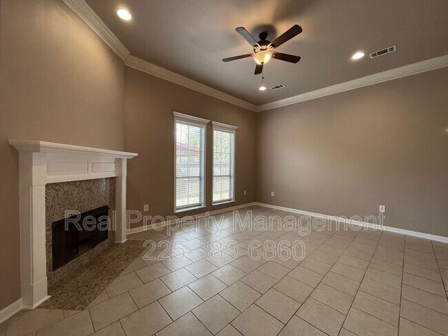 Building Photo - 30092 Irene Kennard Ave