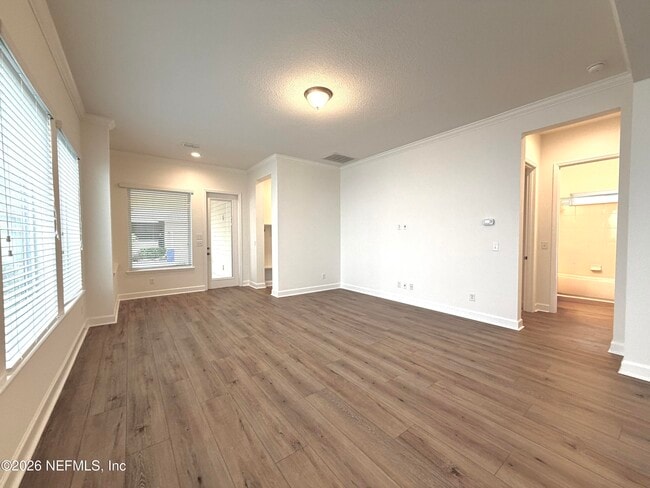 Building Photo - 187 Southern Oak Dr