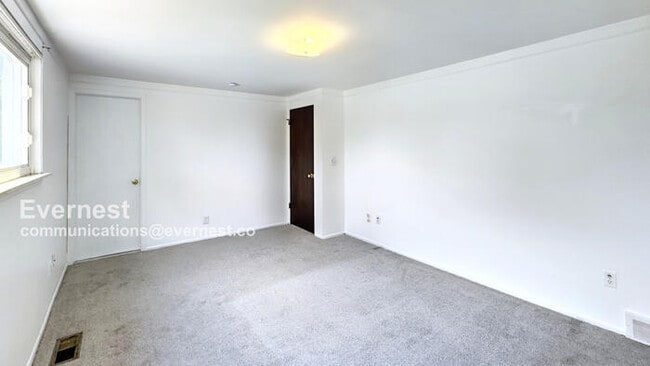Building Photo - 12136 Brougham Dr