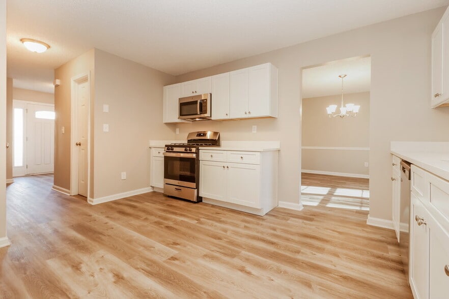 Building Photo - 7210 Mahogany Dr