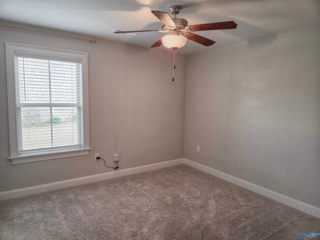 Building Photo - 223 Dustin Ln