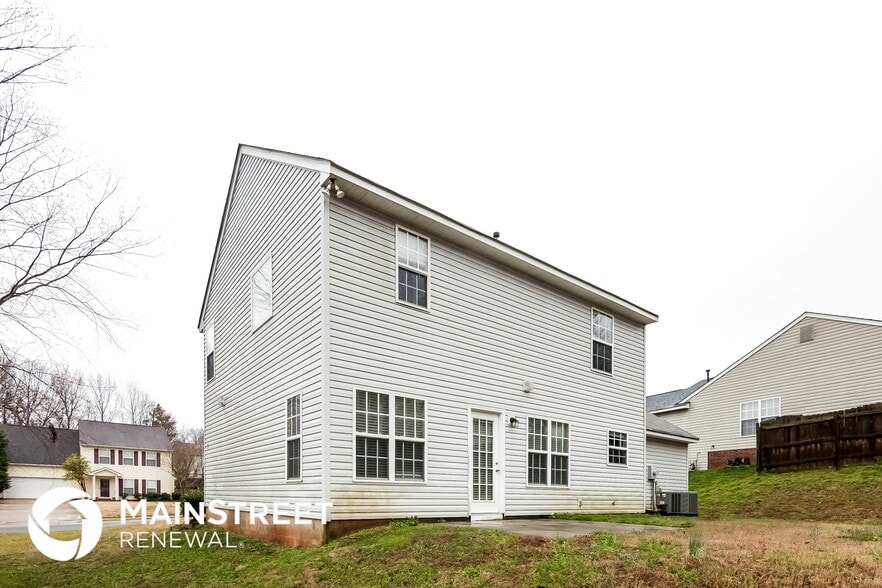 Building Photo - 13029 Woodland Farm Dr