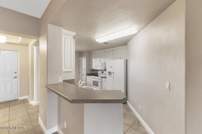 Building Photo - 424 Luna Bella Ln