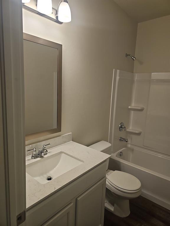 Building Photo - 812 Stella Trl