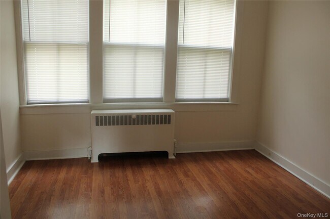 Building Photo - 50 NY-343