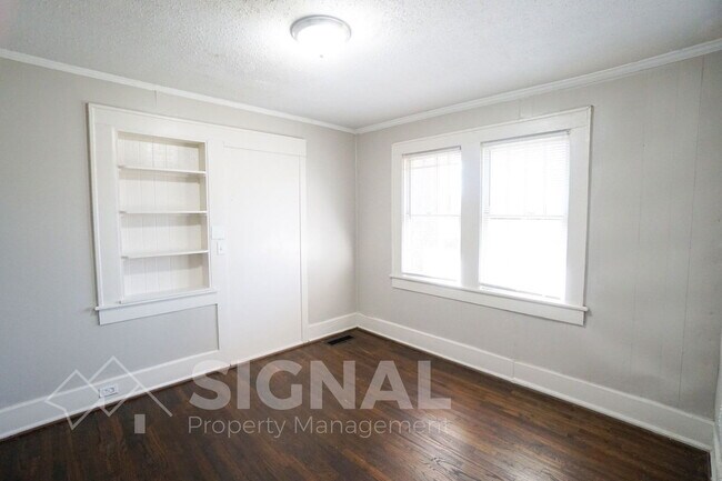 Building Photo - 7801 6th Ave S