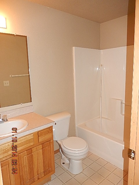 Building Photo - 3151 Park Ave NE