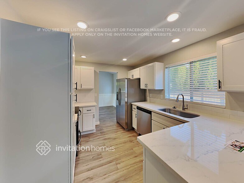 Building Photo - 6406 86th St Ct E