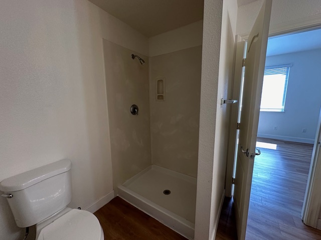 Bedroom 1: Bathroom with Standing Shower - 1944 Mokelumne Dr