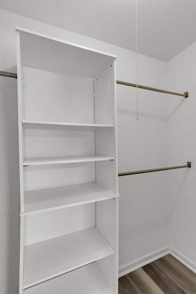 Building Photo - 1964 Adams St