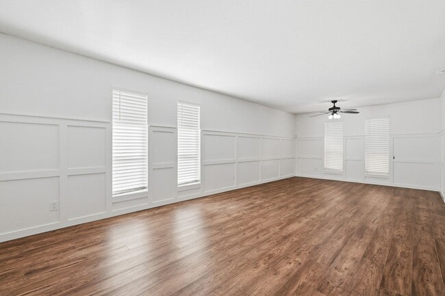 Building Photo - REMODELED! One Bedroom/One Bath in Historic Downtown Mesa