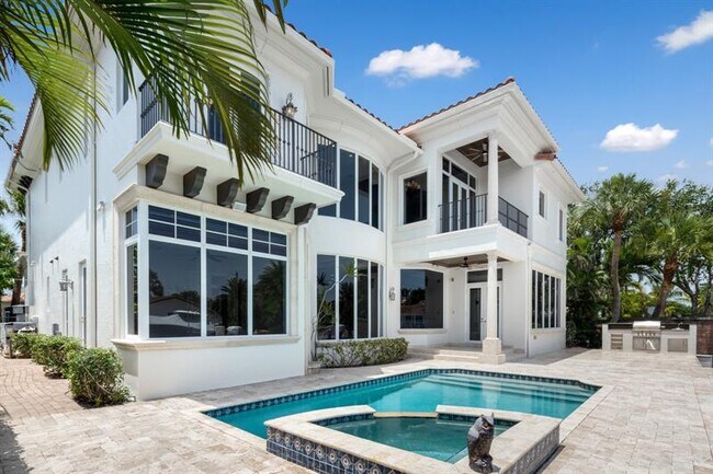 Building Photo - 501 Golden Harbour Dr