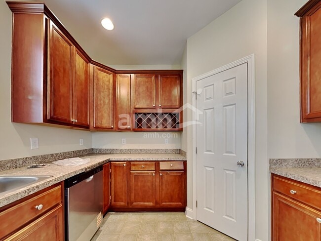 Building Photo - 123 Diploma Dr