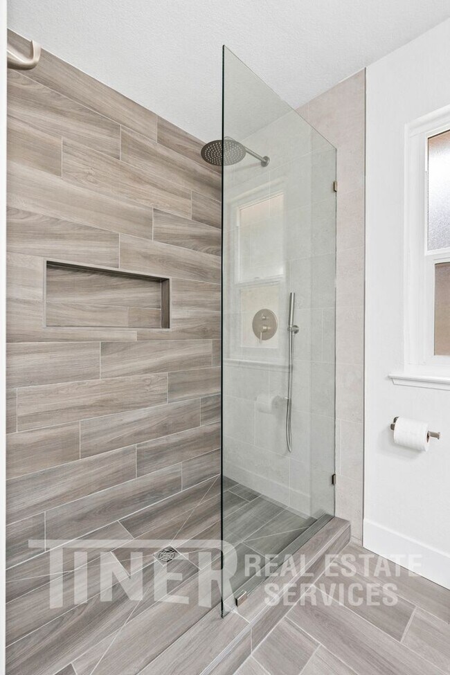 Building Photo - 3421 Cobblestone Dr
