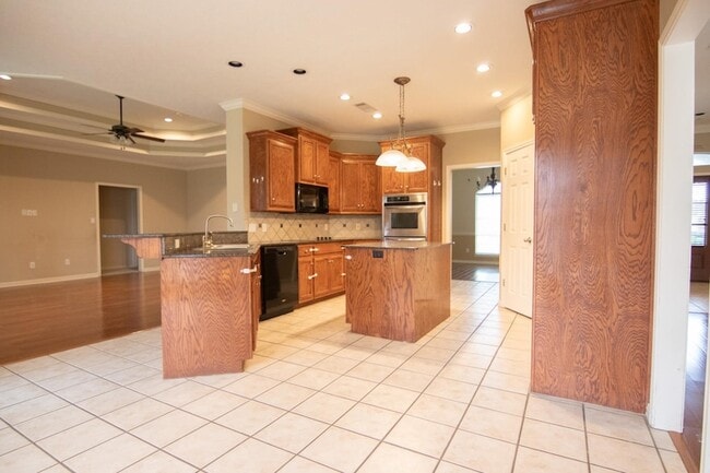 Building Photo - 6180 Gracemount Ln