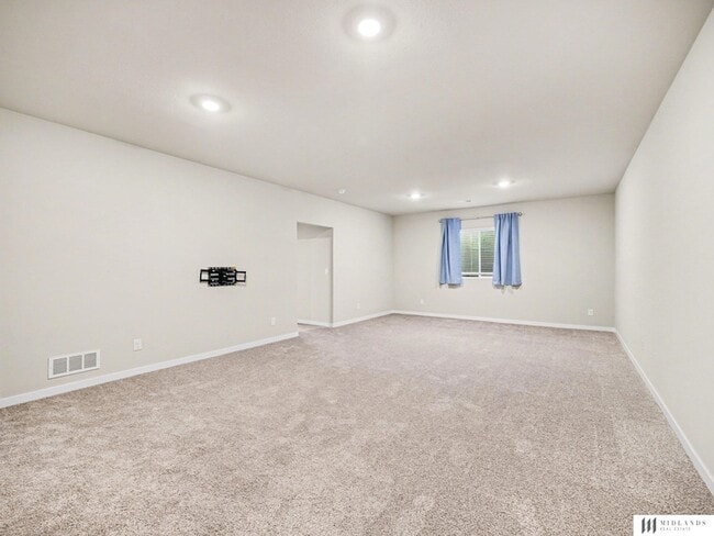 Building Photo - 17814 Hampton Dr