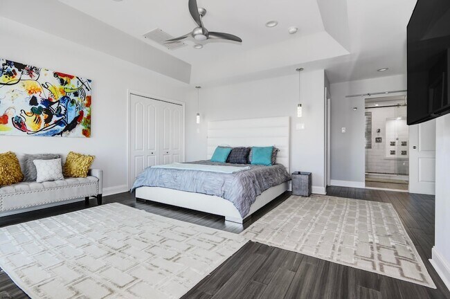 Building Photo - 9416 Amherst Ave