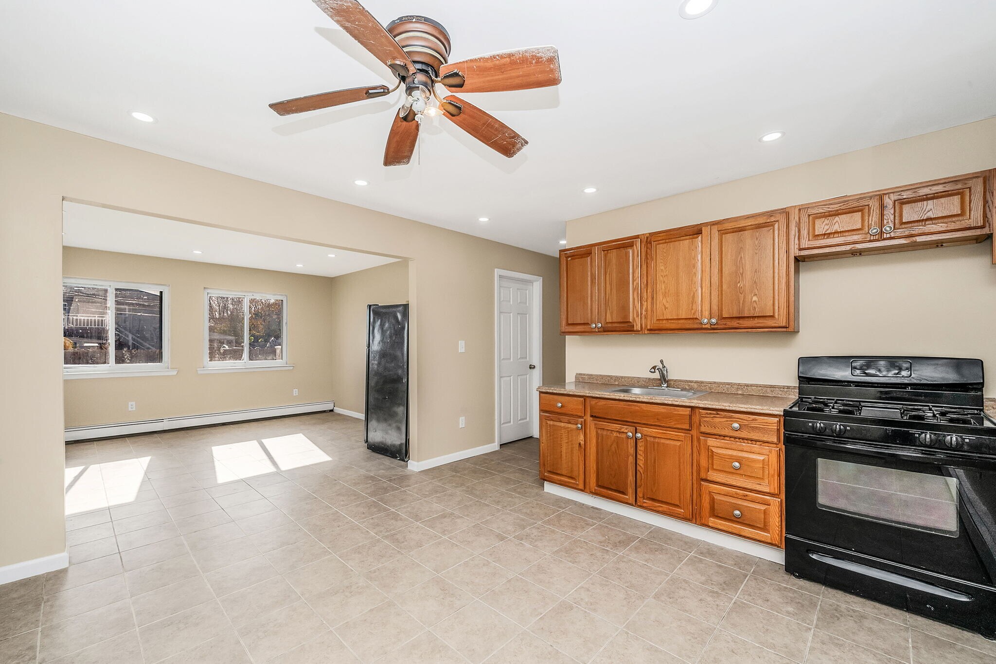 Building Photo - 4 Bay Pl